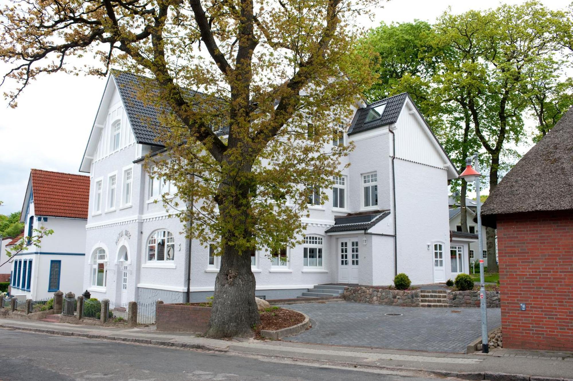 Hotel Bess Albersdorf  Exterior photo